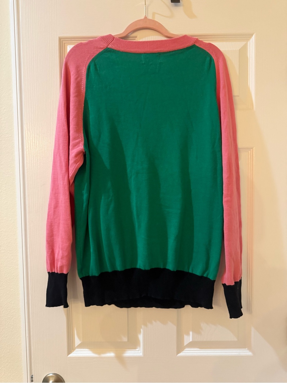OXKNIT 100% Cotton Green Crewneck Sweater with Pink Leopard Motif - Picture 3 of 8